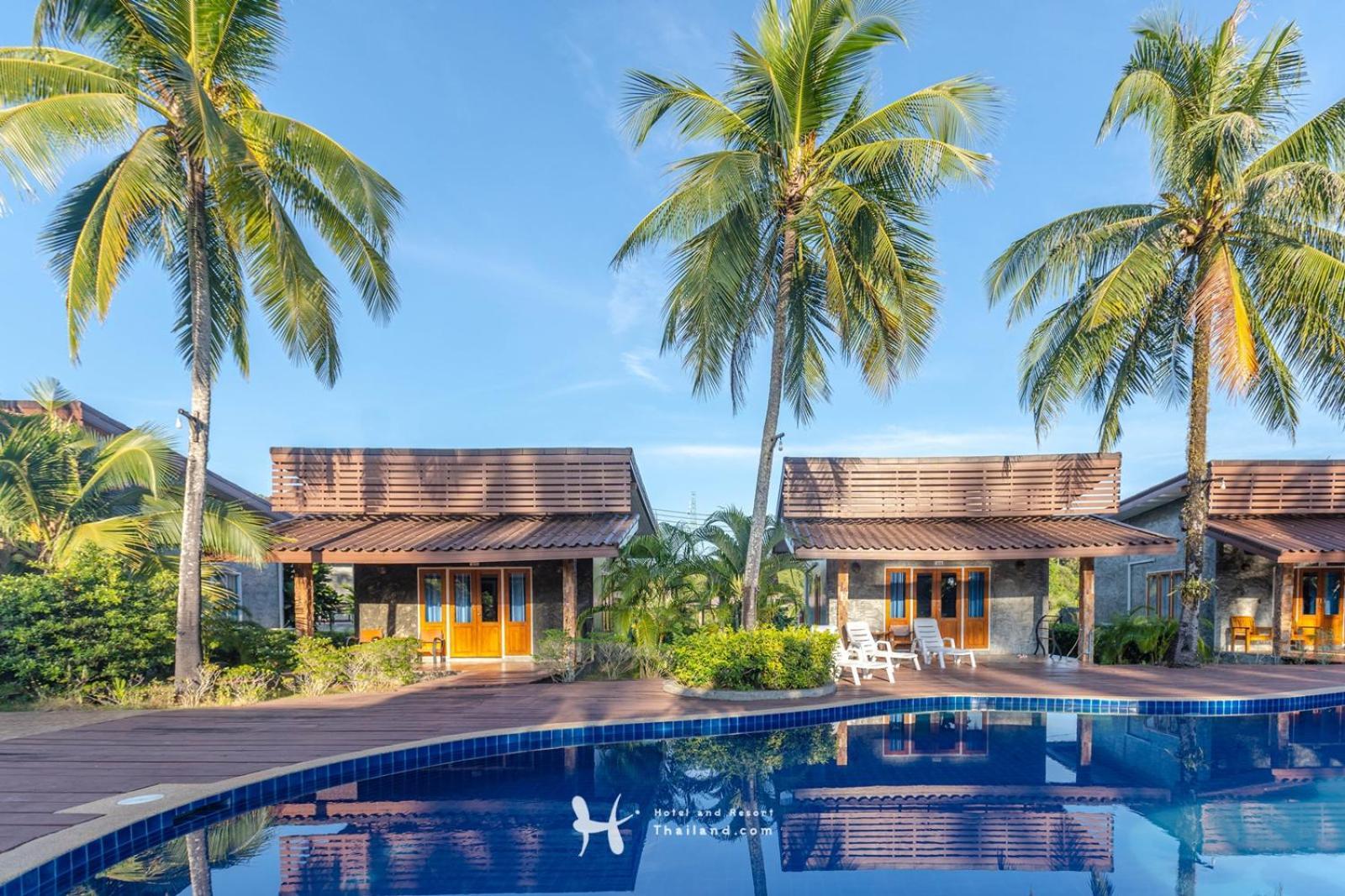 Seafar Resort Ko Kut Exterior photo