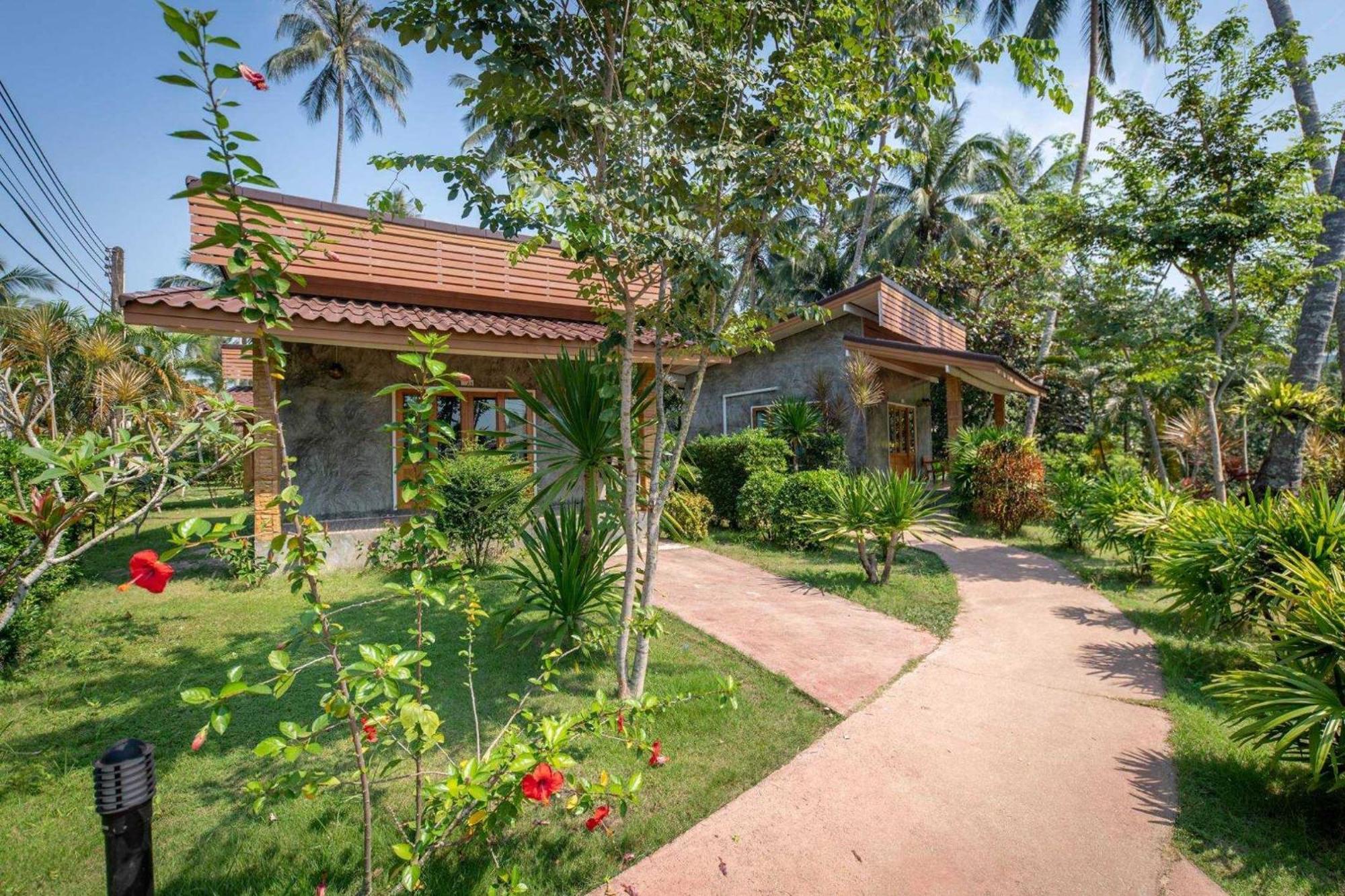 Seafar Resort Ko Kut Exterior photo